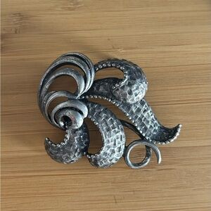 Vintage Signed Botticelli Abstract Modernist Brooch